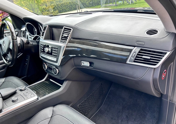 Mercedes-Benz GL cena 185000 przebieg: 53000, rok produkcji 2014 z Czchów małe 781